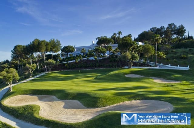 2 sovrum Strandlägenhet till salu i Guadalobón, Estepona med pool garage - 430 000 € (Ref: 9815487)