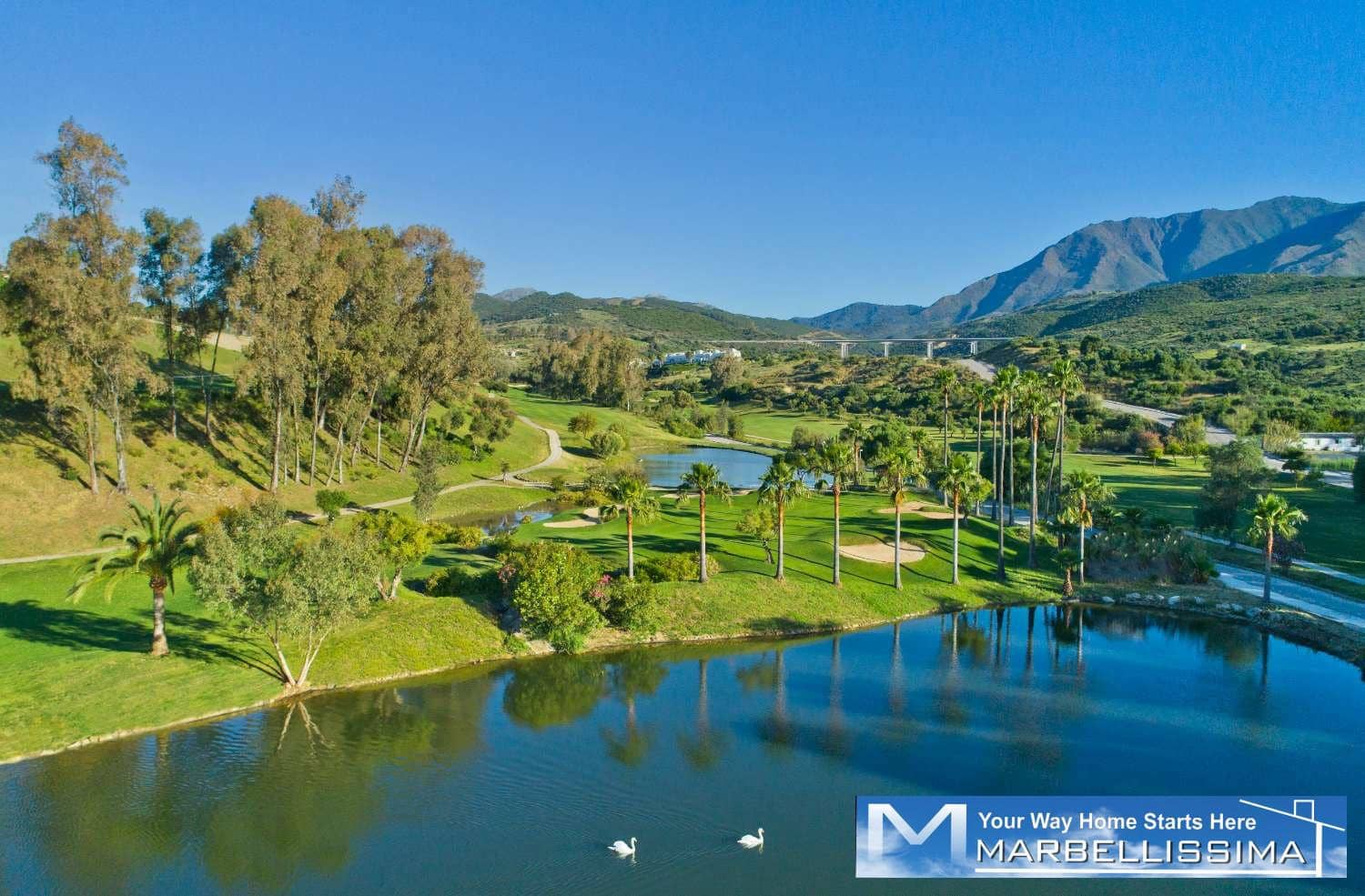 2 sovrum Strandlägenhet till salu i Estepona med pool garage - 430 000 € (Ref: 9815487)