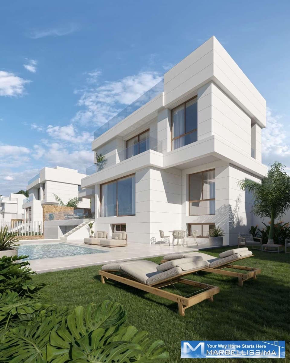 6 Zimmer Villa zu verkaufen in Estepona mit Pool - 1.785.000 € (Ref: 9824699)