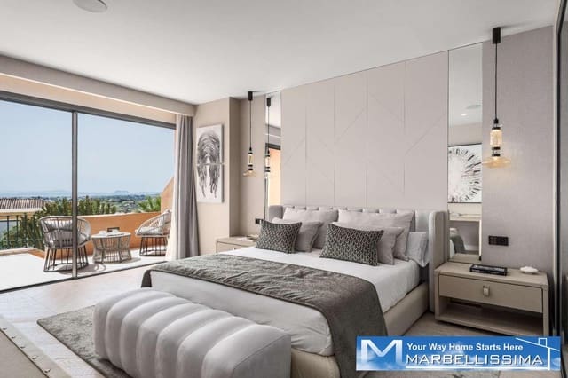 4 soverom Strandleiligheter til salgs i Nueva Andalucía Centro, Marbella med svømmebasseng - € 2 648 000 (Ref: 9833253)
