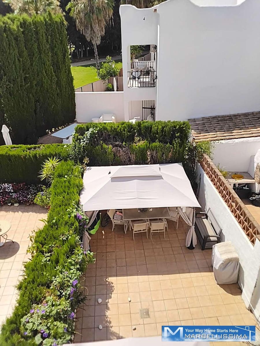 5 chambre Villa/Maison Semi-Mitoyenne à vendre à Bel-Air avec piscine garage - 550 000 € (Ref: 9955662)