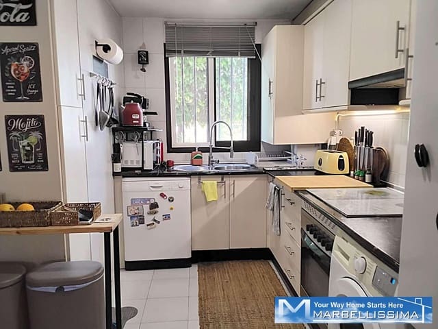 5 chambre Villa/Maison Semi-Mitoyenne à vendre à Bel-Air, Estepona avec piscine garage - 550 000 € (Ref: 9955662)