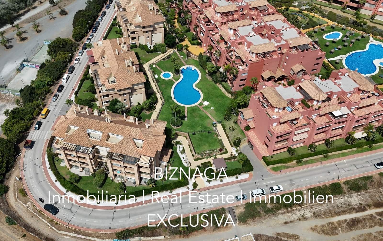 2 slaapkamer Flat te koop in Torrox-Costa met zwembad garage - € 448.000 (Ref: 10103634)