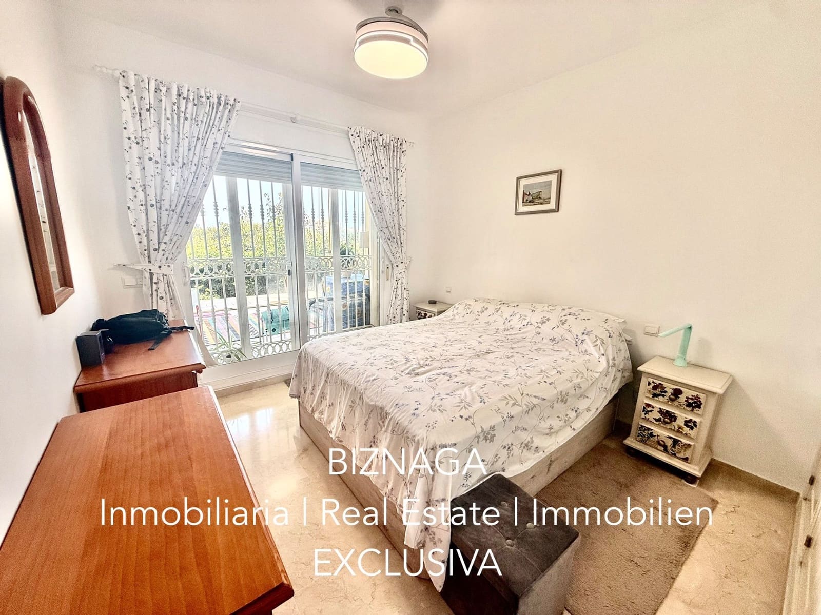 2 slaapkamer Flat te koop in Torrox-Costa met zwembad garage - € 448.000 (Ref: 10103634)