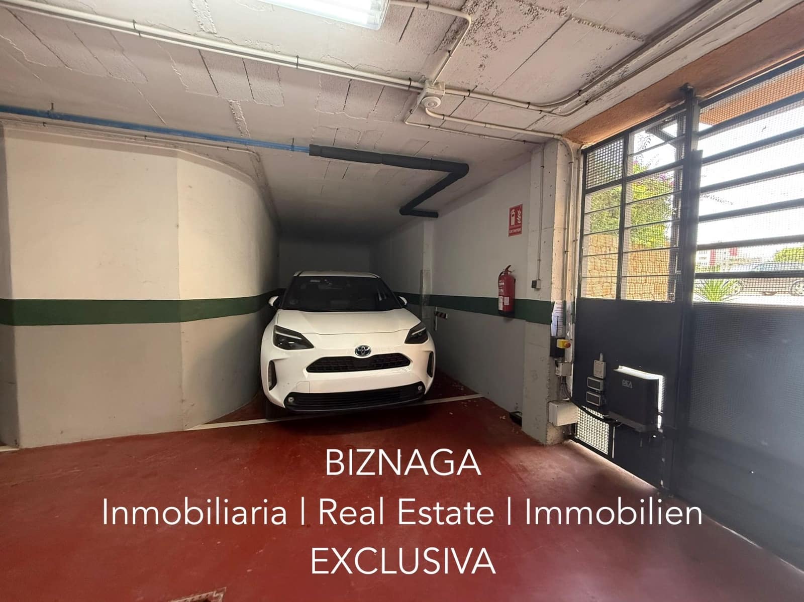 2 slaapkamer Flat te koop in Torrox-Costa met zwembad garage - € 448.000 (Ref: 10103634)