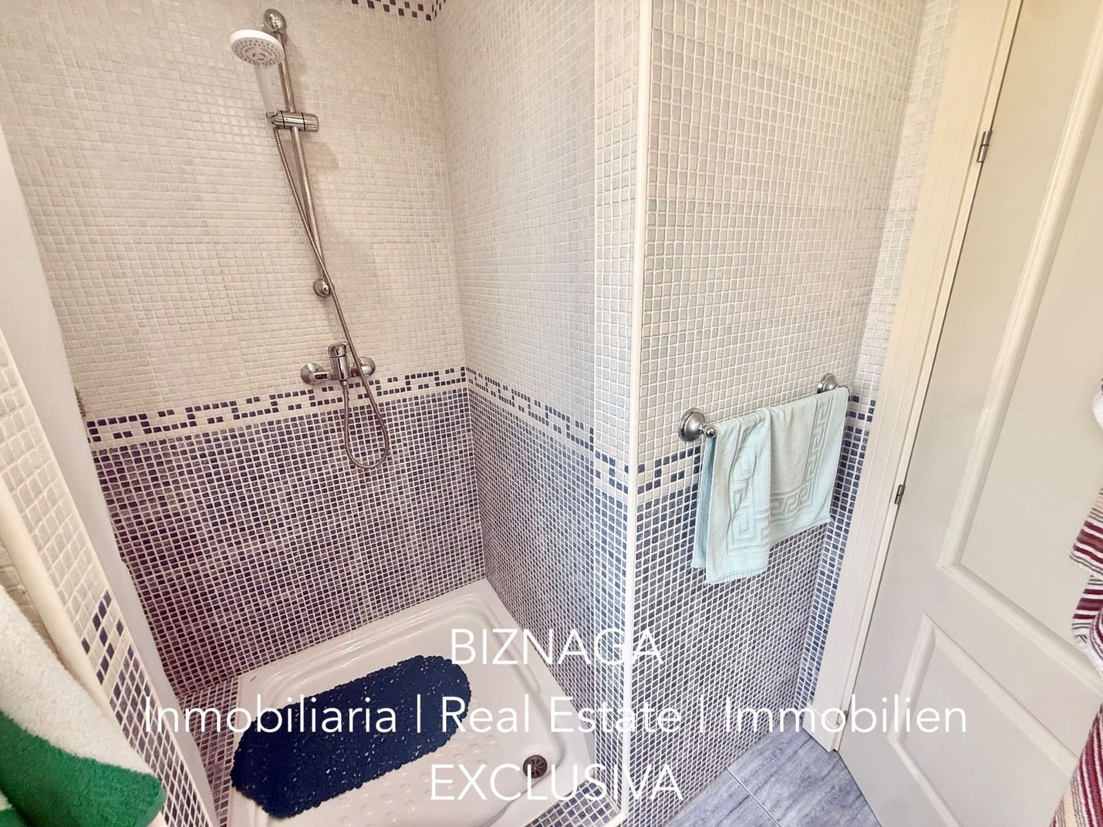 2 slaapkamer Flat te koop in Torrox-Costa met zwembad garage - € 448.000 (Ref: 10103634)