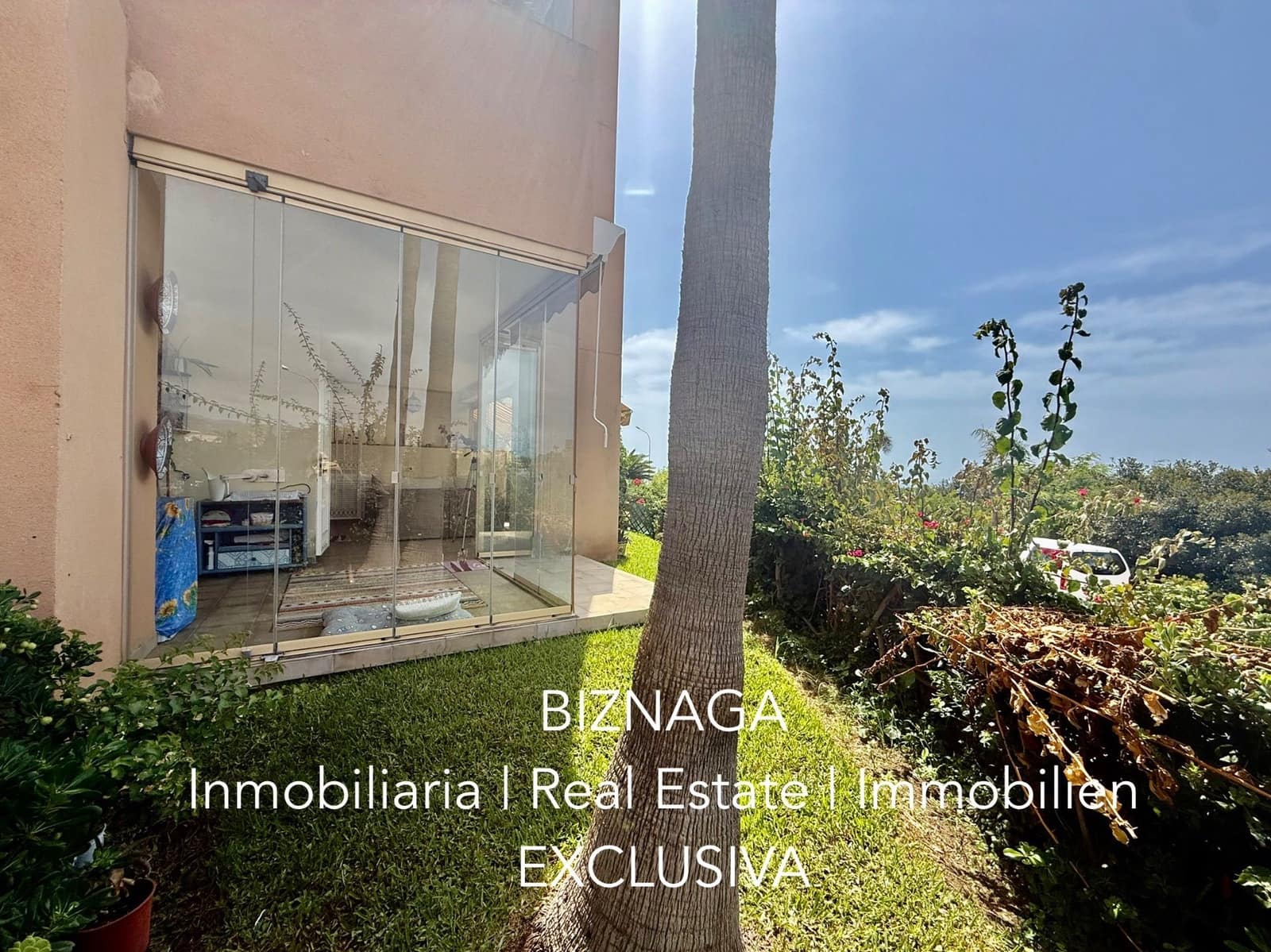 2 slaapkamer Flat te koop in Torrox-Costa met zwembad garage - € 448.000 (Ref: 10103634)