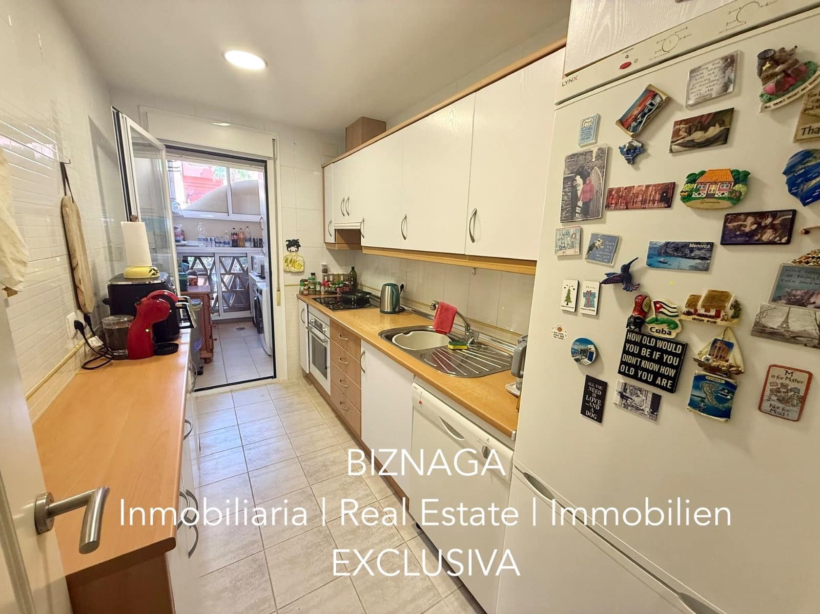 2 slaapkamer Flat te koop in Torrox-Costa met zwembad garage - € 448.000 (Ref: 10103634)