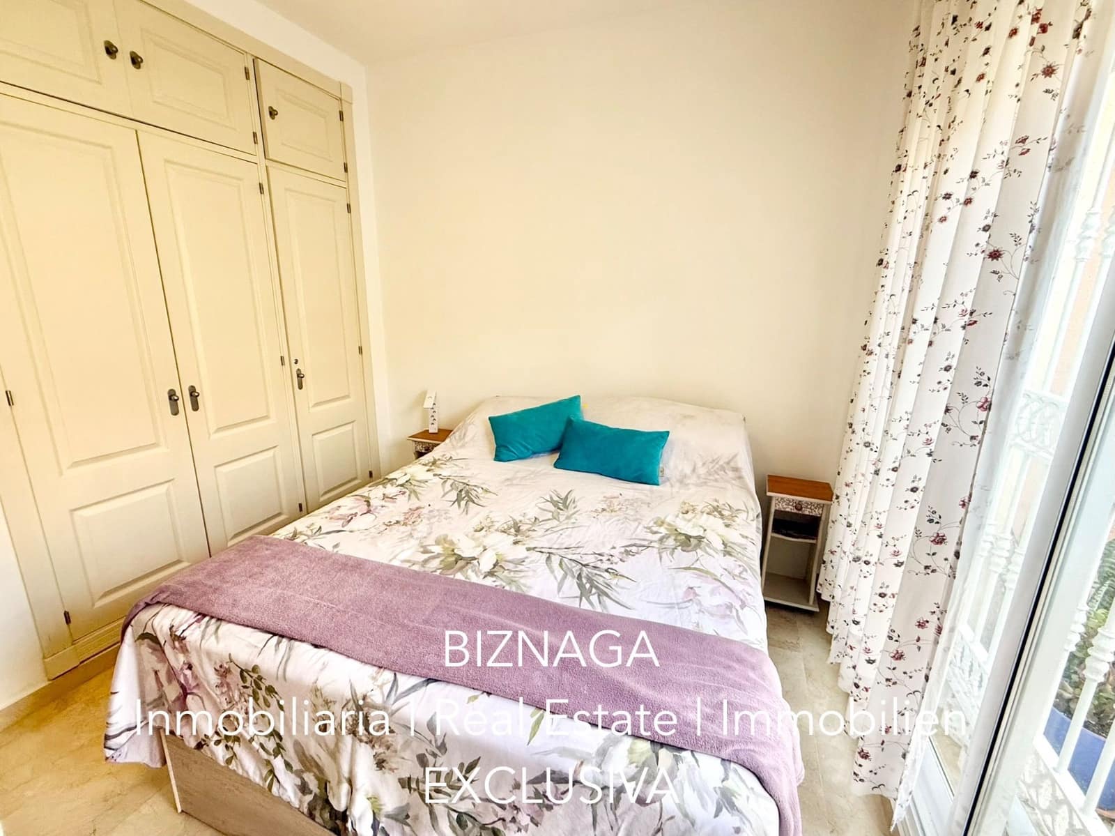 2 slaapkamer Flat te koop in Torrox-Costa met zwembad garage - € 448.000 (Ref: 10103634)