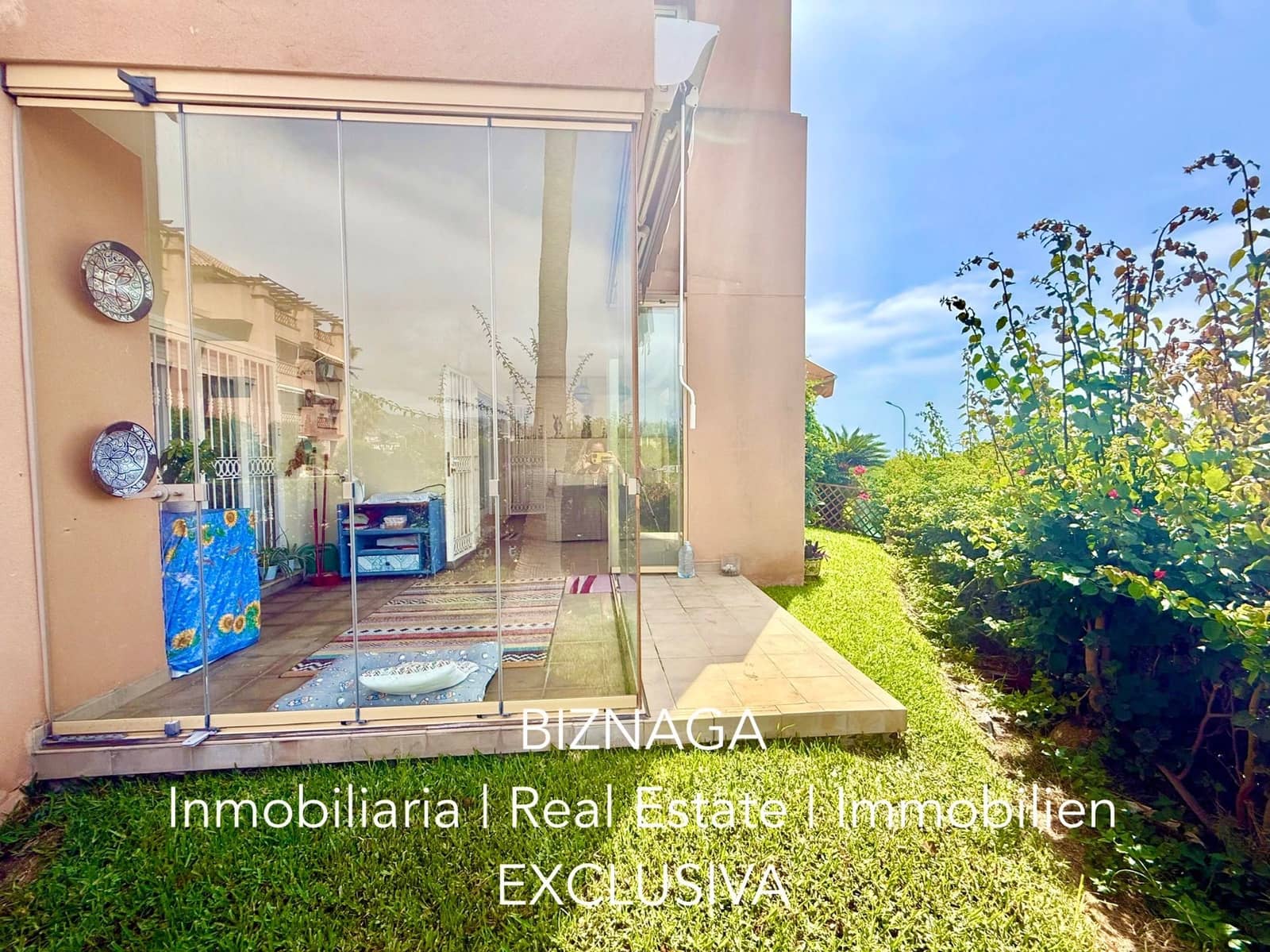 2 slaapkamer Flat te koop in Torrox-Costa met zwembad garage - € 448.000 (Ref: 10103634)