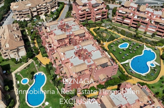 2 slaapkamer Flat te koop in Torrox-Costa, Torrox met zwembad garage - € 448.000 (Ref: 10103634)
