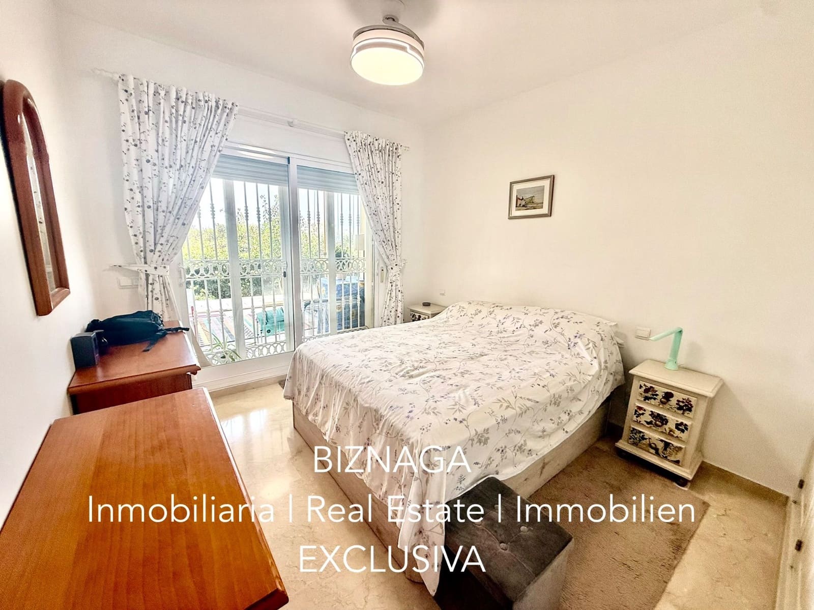 2 slaapkamer Flat te koop in Torrox-Costa met zwembad garage - € 448.000 (Ref: 10103634)