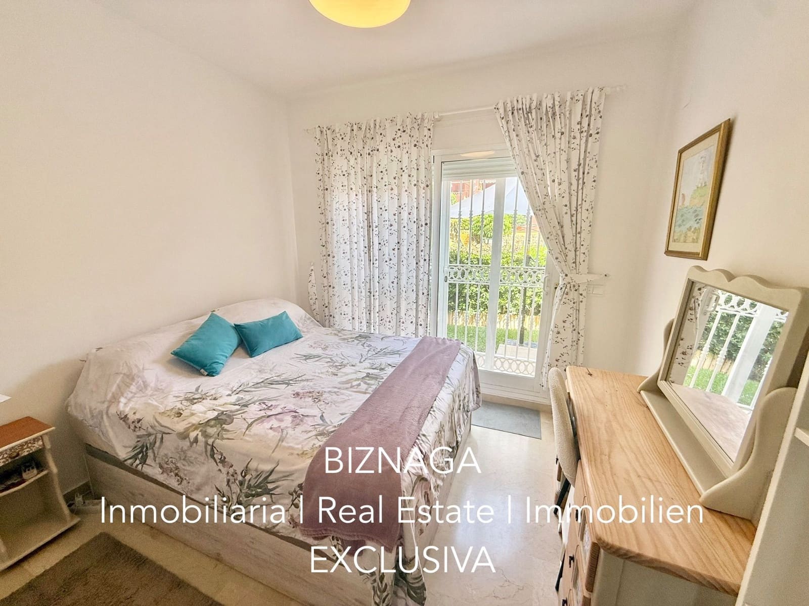 2 slaapkamer Flat te koop in Torrox-Costa met zwembad garage - € 448.000 (Ref: 10103634)