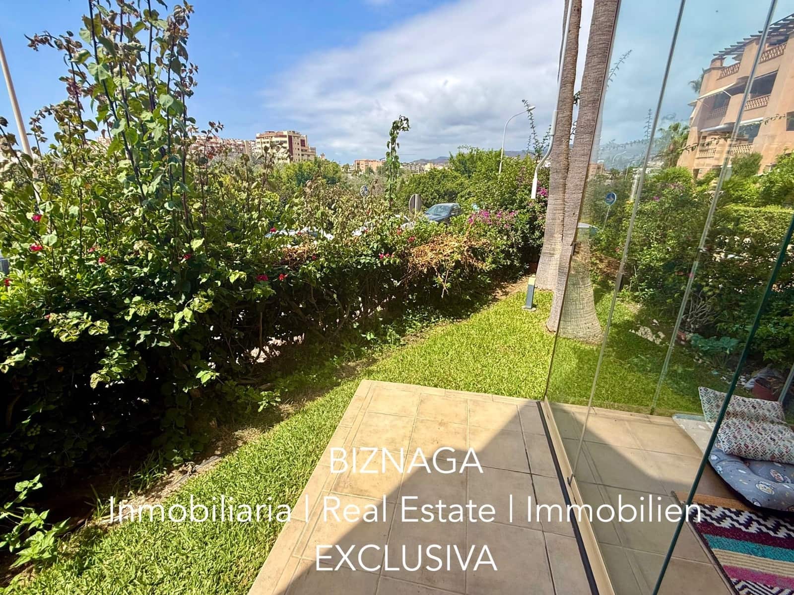 2 slaapkamer Flat te koop in Torrox-Costa met zwembad garage - € 448.000 (Ref: 10103634)