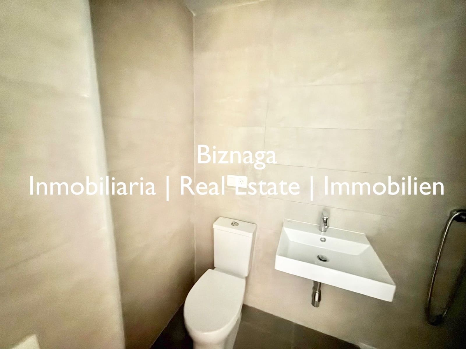 2 quarto Apartamento para venda em Fuengirola com piscina garagem - 295 000 € (Ref: 10103636)