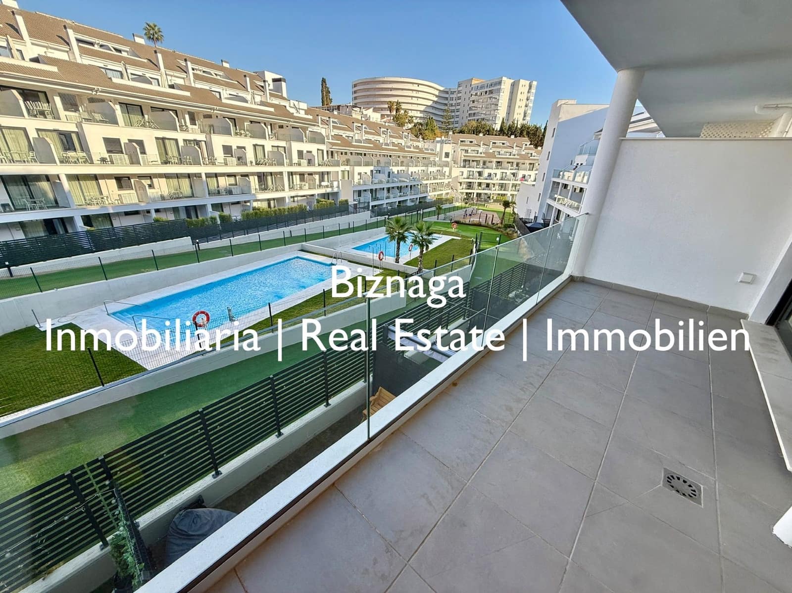 2 quarto Apartamento para venda em Fuengirola com piscina garagem - 295 000 € (Ref: 10103636)