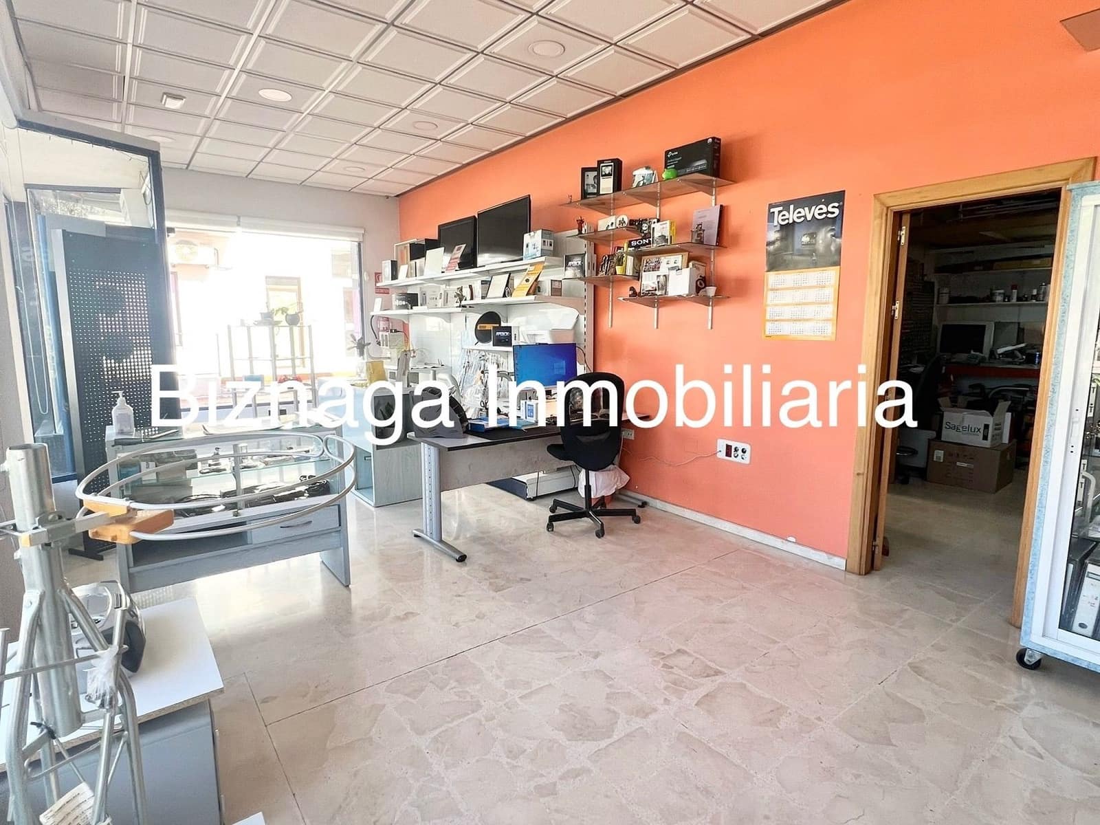 3 slaapkamer Commercieel te koop in Torrox-Costa - € 230.000 (Ref: 9340029)