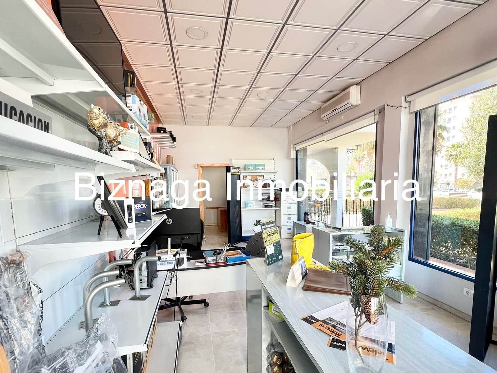 3 slaapkamer Commercieel te koop in Torrox-Costa - € 230.000 (Ref: 9340029)