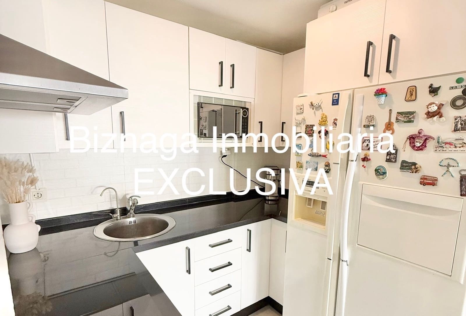 3 soveværelse Byhus til salg i Torrox-Costa med swimmingpool - € 348.000 (Ref: 9340032)