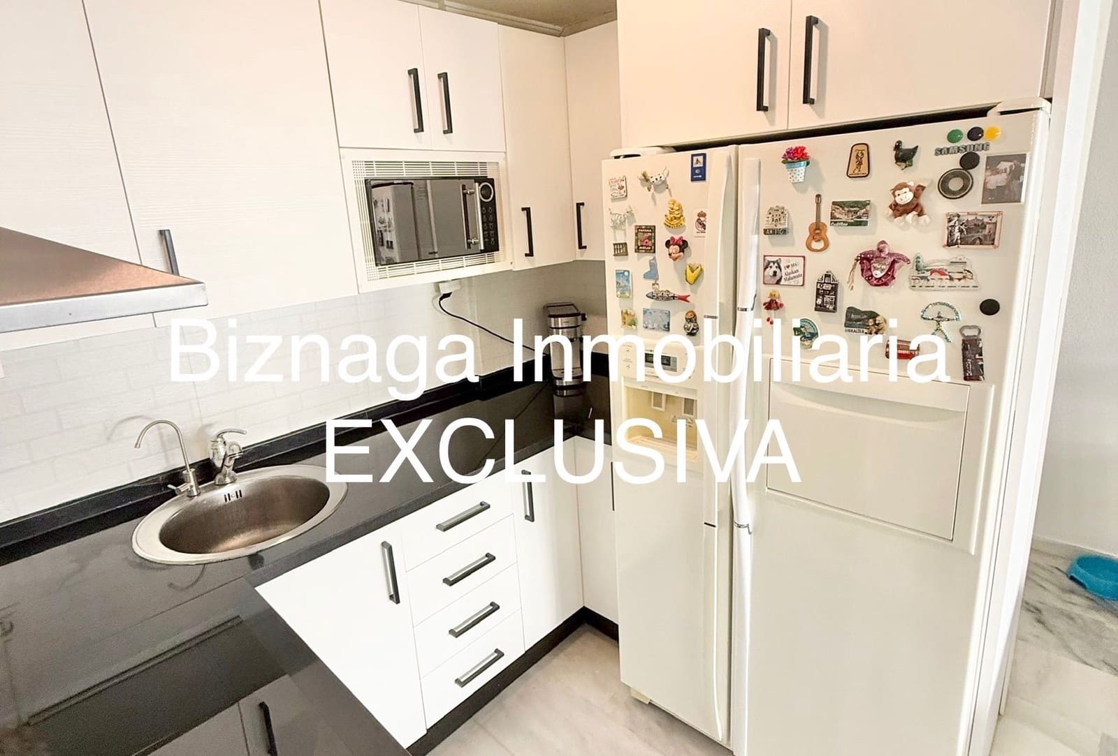 3 soveværelse Byhus til salg i Torrox-Costa med swimmingpool - € 348.000 (Ref: 9340032)