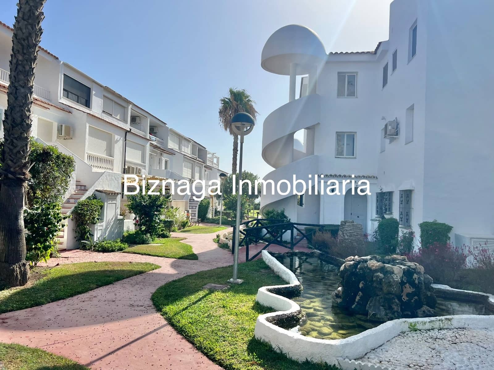 3 soveværelse Byhus til salg i Torrox-Costa med swimmingpool - € 348.000 (Ref: 9340032)