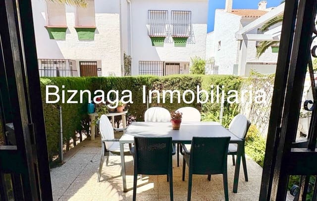 2 sovrum Semi-fristående Villa till salu i Centro Internacional, Torrox med pool - 329 900 € (Ref: 9340033)