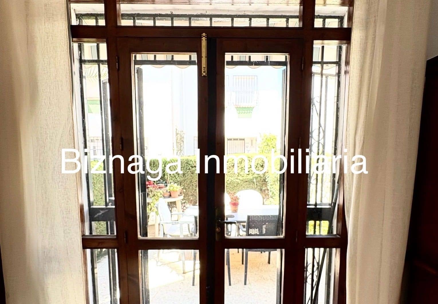 2 sovrum Semi-fristående Villa till salu i Torrox-Costa med pool - 329 900 € (Ref: 9340033)