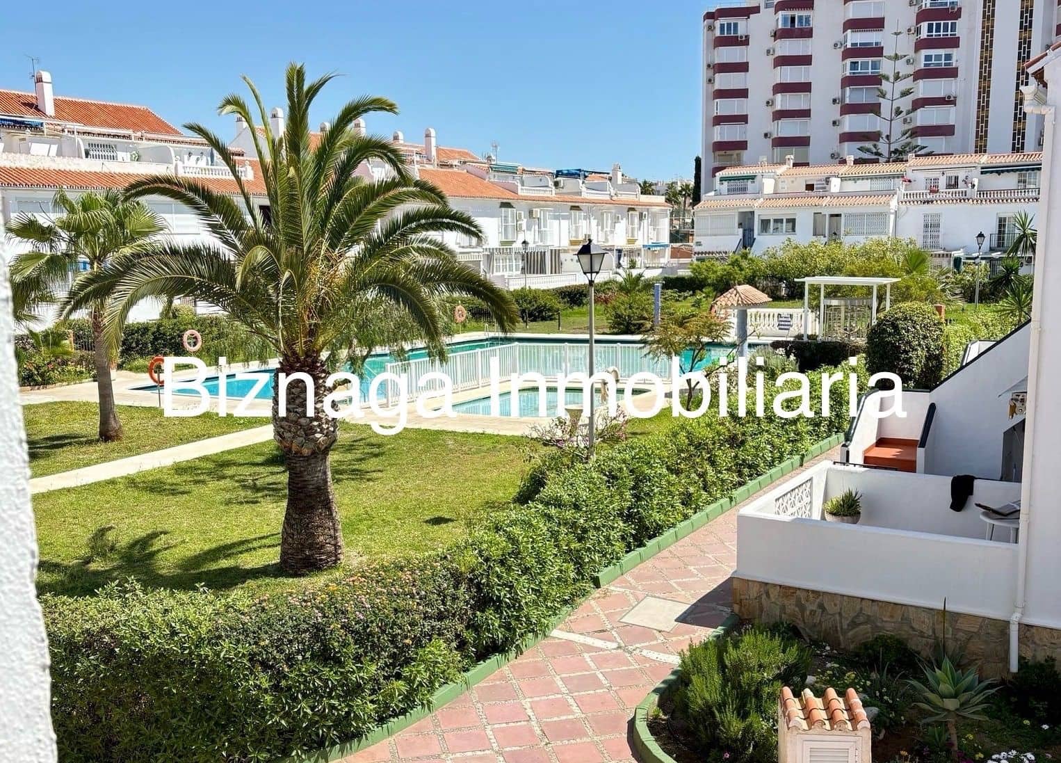 2 sovrum Semi-fristående Villa till salu i Torrox-Costa med pool - 329 900 € (Ref: 9340033)