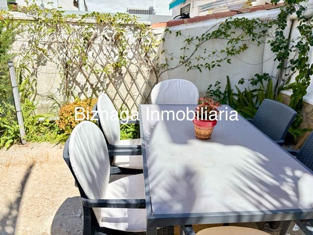 2 sovrum Semi-fristående Villa till salu i Centro Internacional, Torrox med pool - 329 900 € (Ref: 9340033)