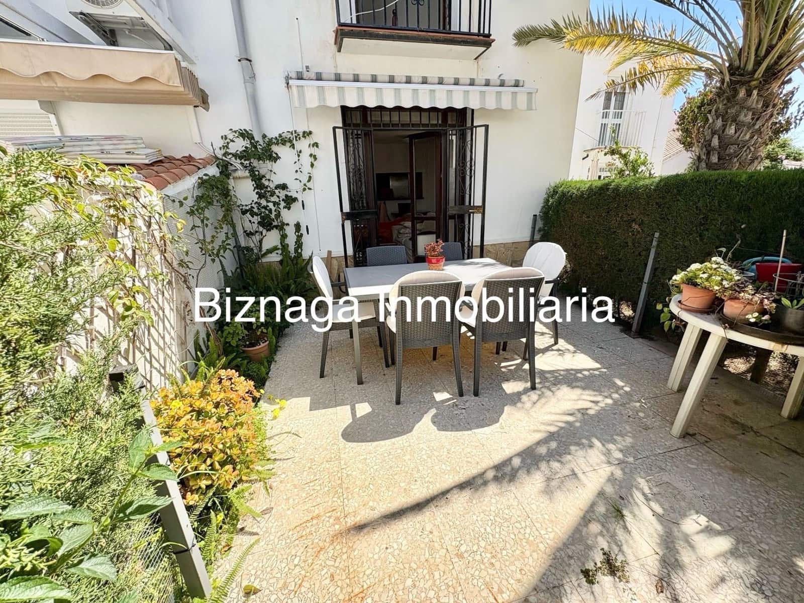 2 sovrum Semi-fristående Villa till salu i Torrox-Costa med pool - 329 900 € (Ref: 9340033)