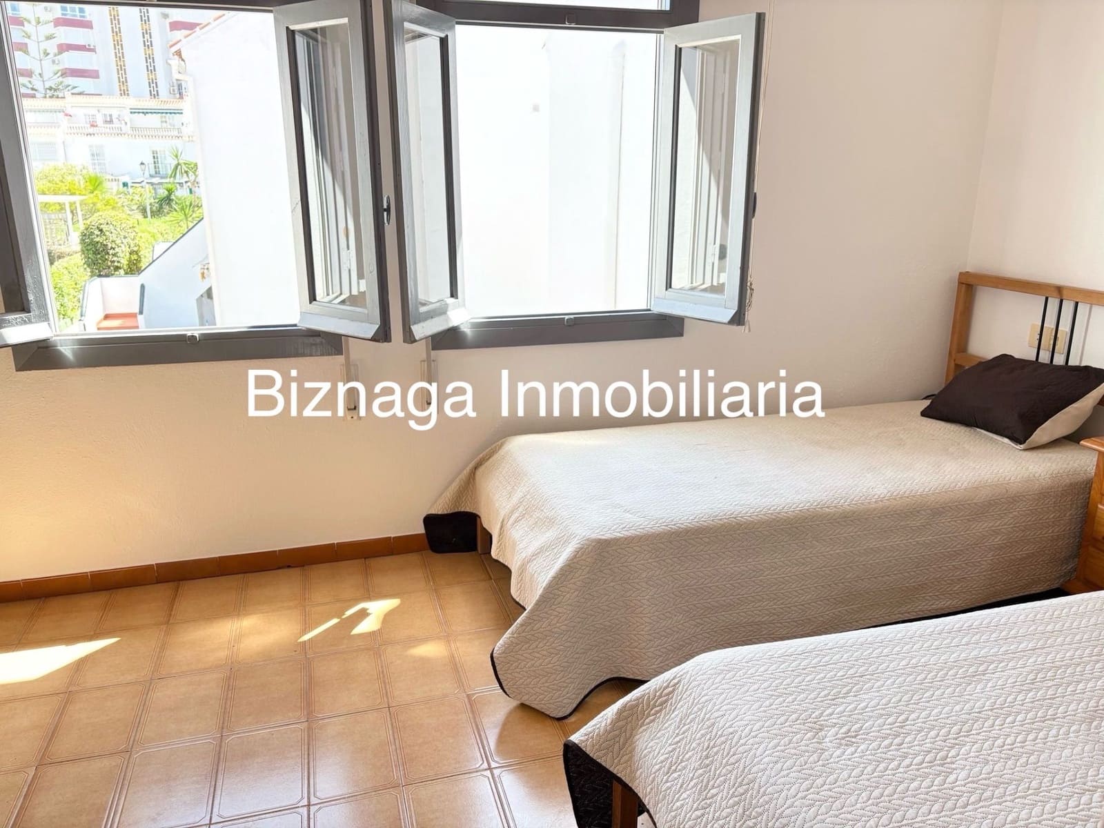 2 sovrum Semi-fristående Villa till salu i Torrox-Costa med pool - 329 900 € (Ref: 9340033)