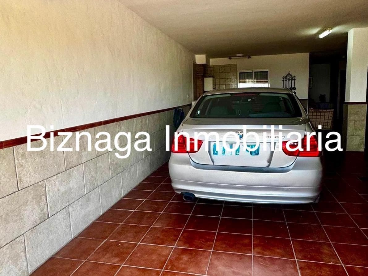 4 sypialnia Dom blizniak na sprzedaż w Torrox-Costa z basenem garażem - 520 000 € (Ref: 9340034)