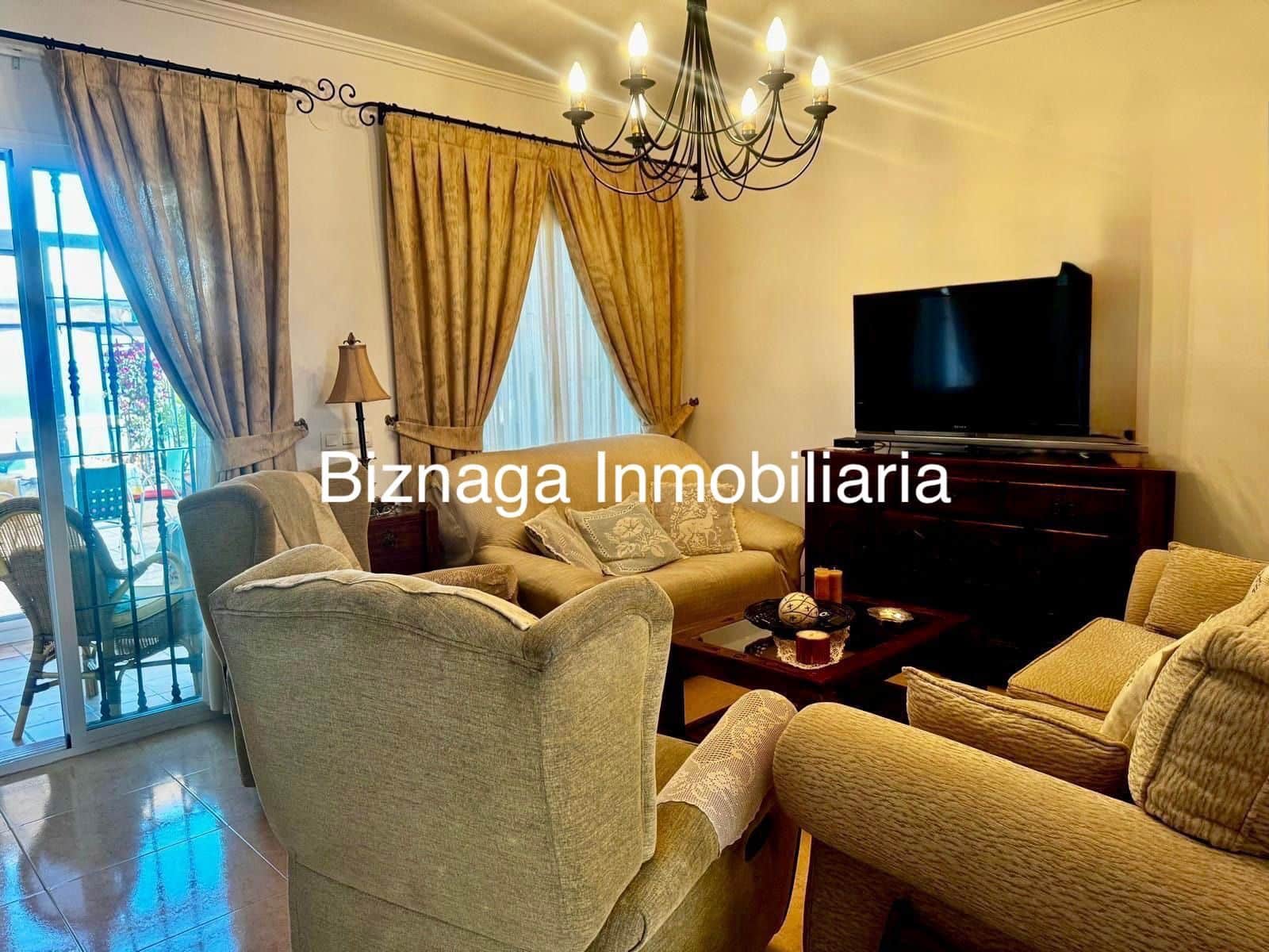 4 sypialnia Dom blizniak na sprzedaż w Torrox-Costa z basenem garażem - 520 000 € (Ref: 9340034)