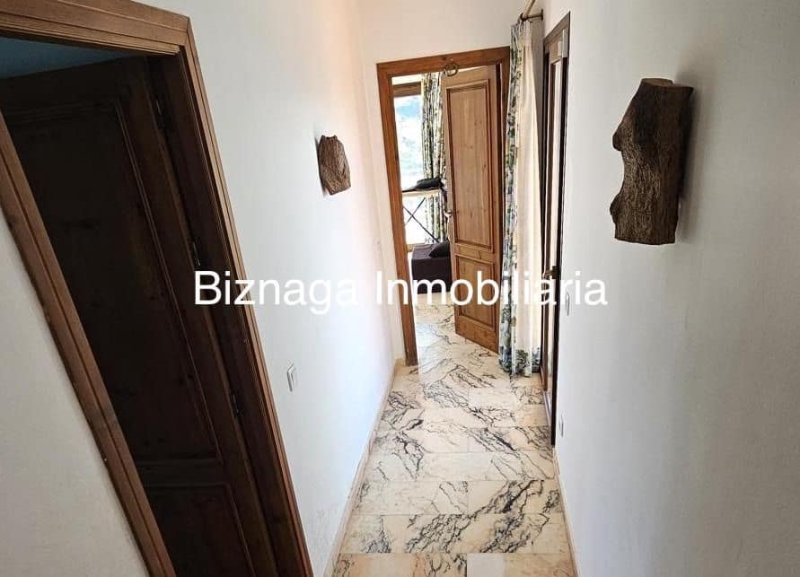 Chalet de 5 habitaciones en La Herradura en venta con piscina garaje - 1.180.000 € (Ref: 9340037)