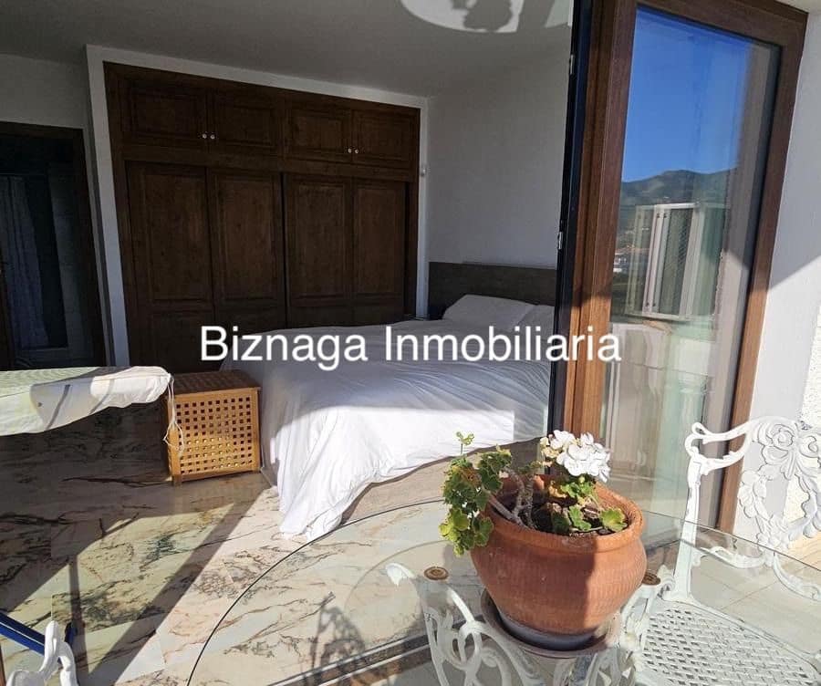 Chalet de 5 habitaciones en La Herradura en venta con piscina garaje - 1.180.000 € (Ref: 9340037)