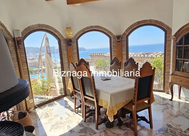 5 soveværelse Villa til salg i La Herradura, Almuñécar med swimmingpool garage - € 1.180.000 (Ref: 9340037)