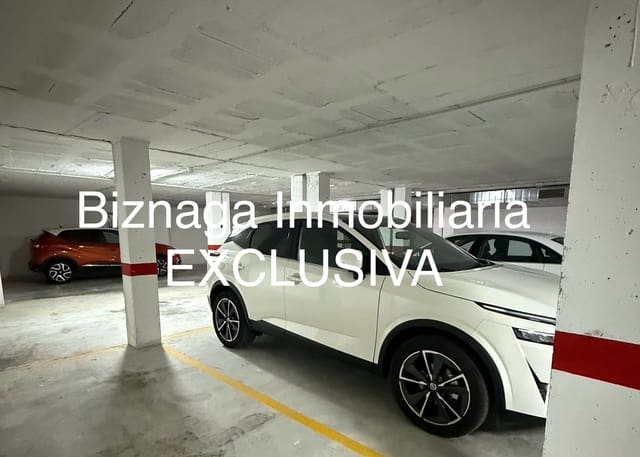 Garage til salg i Urbanización Santa Rosa, Torrox - € 21.800 (Ref: 9340040)