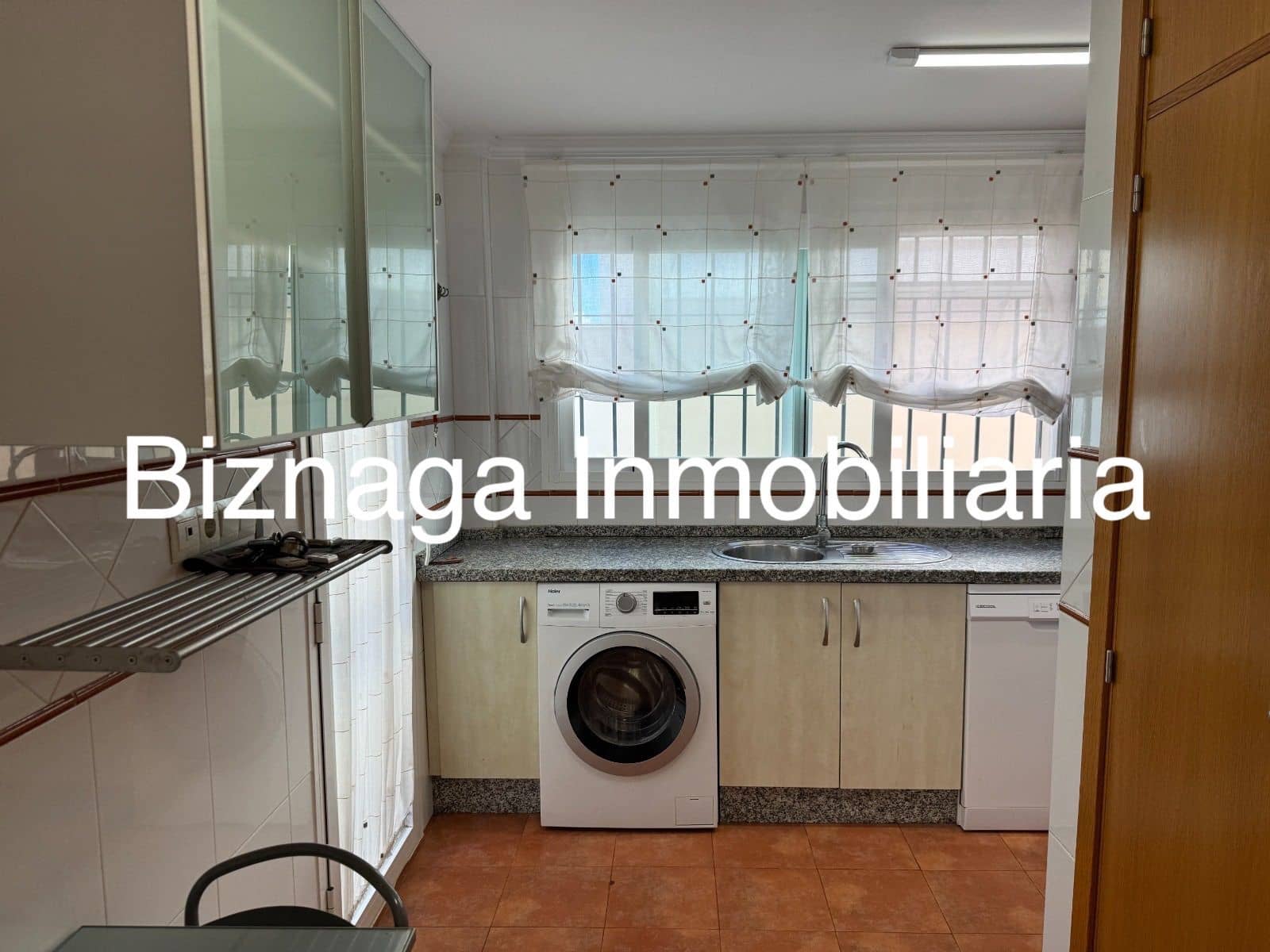 Chalet de 4 habitaciones en Benajarafe en venta con piscina garaje - 499.000 € (Ref: 9340045)