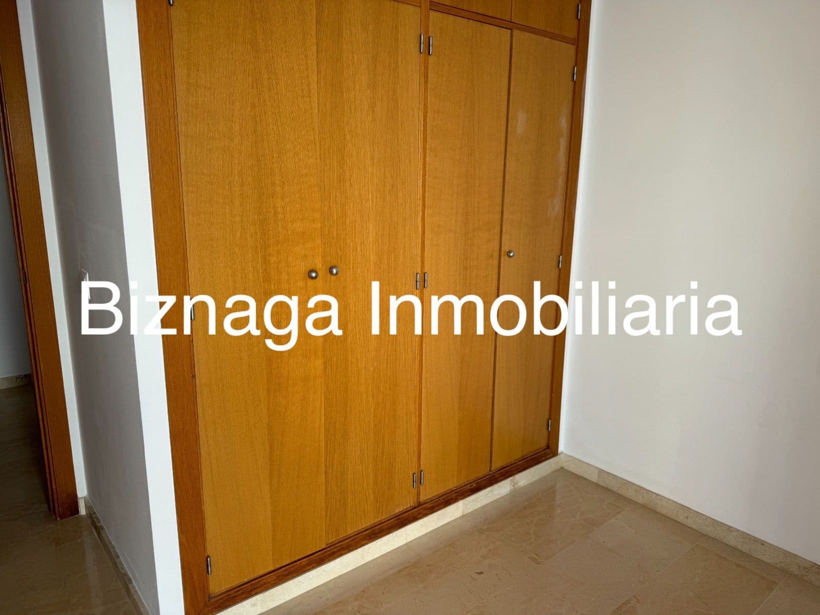 Chalet de 4 habitaciones en Benajarafe en venta con piscina garaje - 499.000 € (Ref: 9340045)