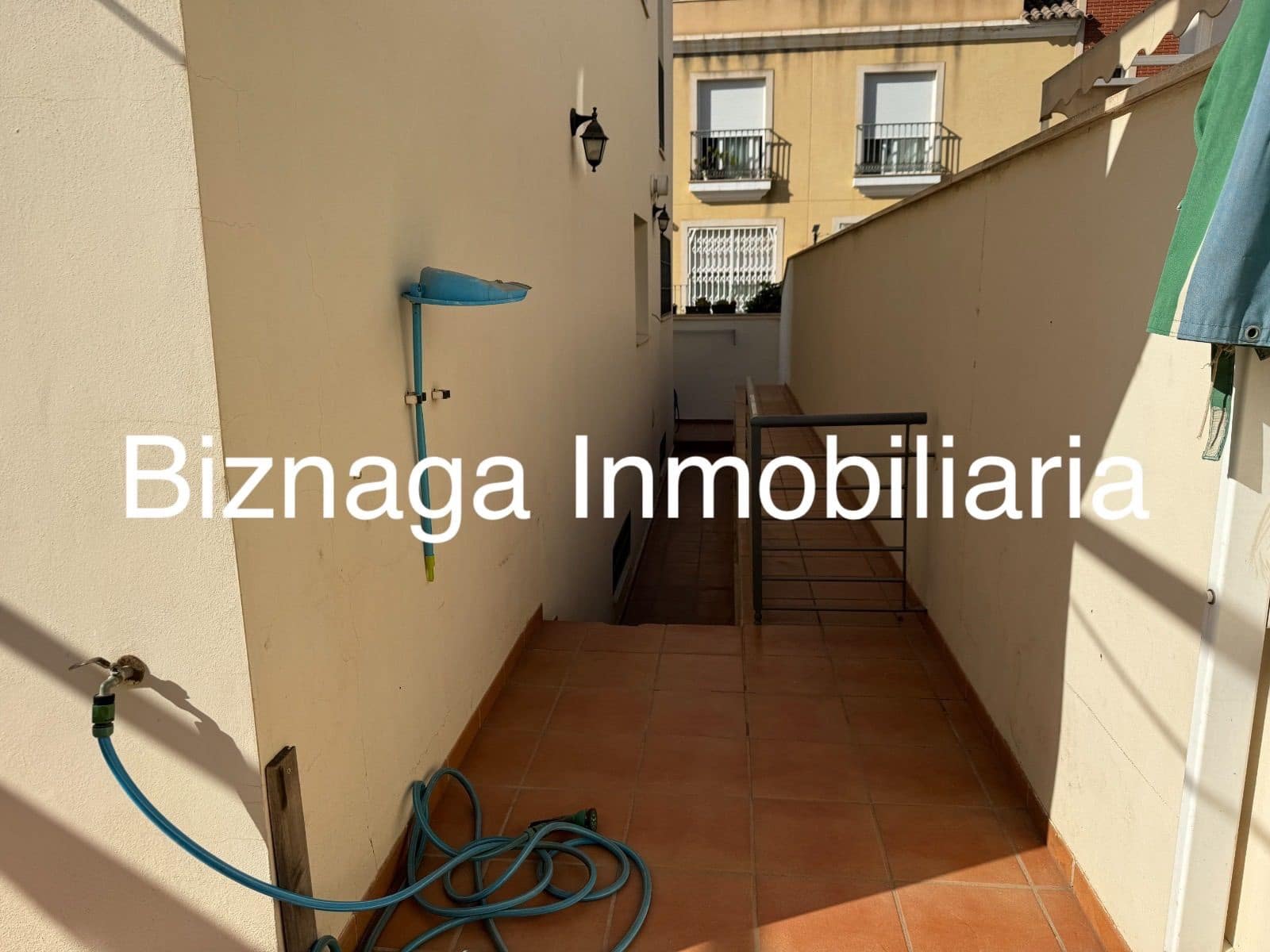 Chalet de 4 habitaciones en Benajarafe en venta con piscina garaje - 499.000 € (Ref: 9340045)