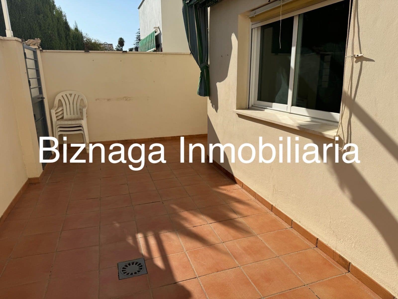Chalet de 4 habitaciones en Benajarafe en venta con piscina garaje - 499.000 € (Ref: 9340045)