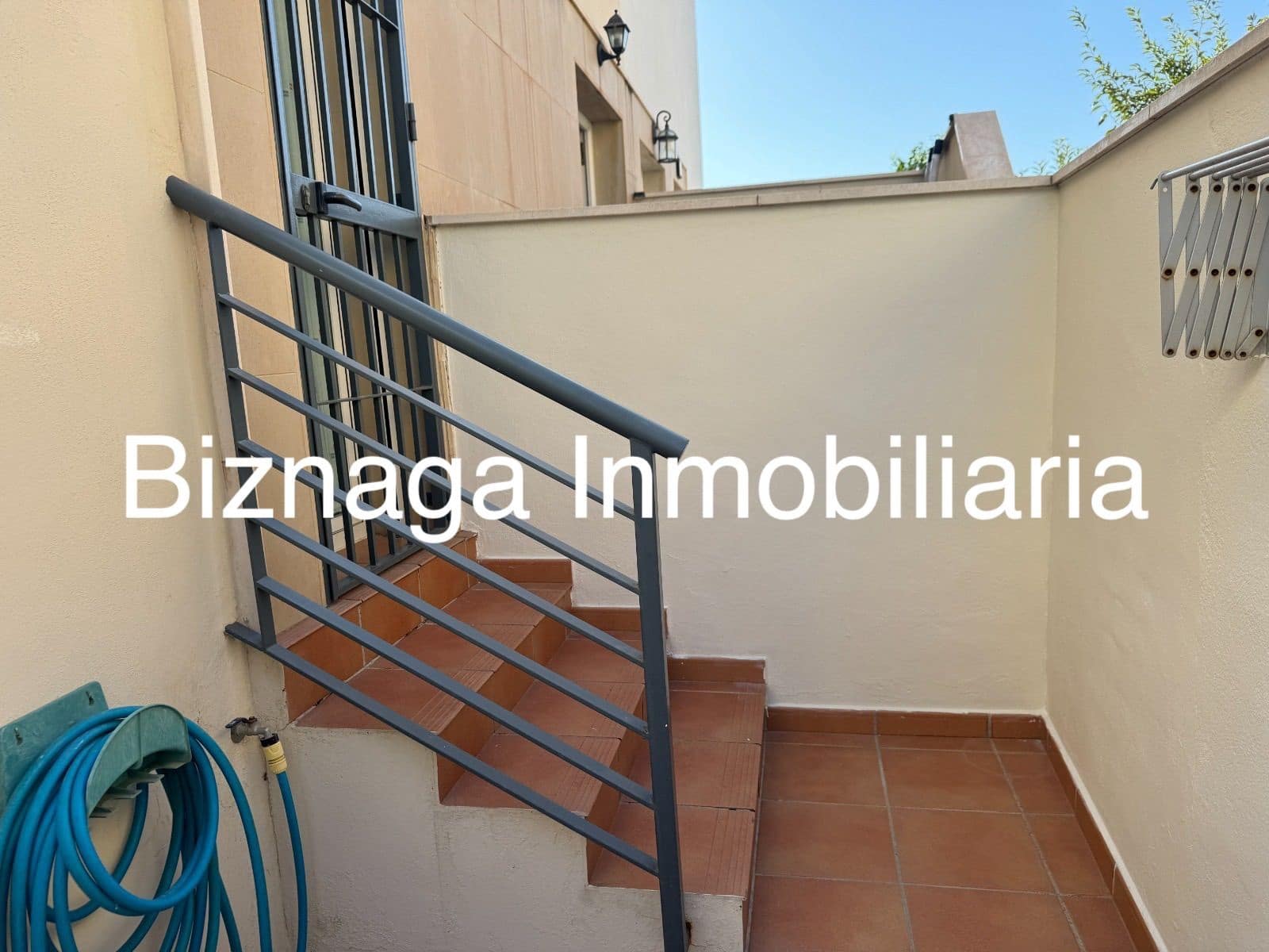 Chalet de 4 habitaciones en Benajarafe en venta con piscina garaje - 499.000 € (Ref: 9340045)