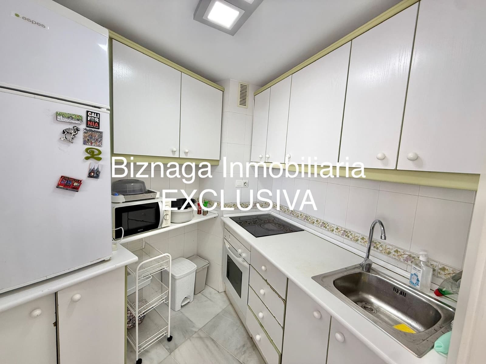 2 slaapkamer Appartement te koop in Torrox-Costa met zwembad - € 328.500 (Ref: 9385174)