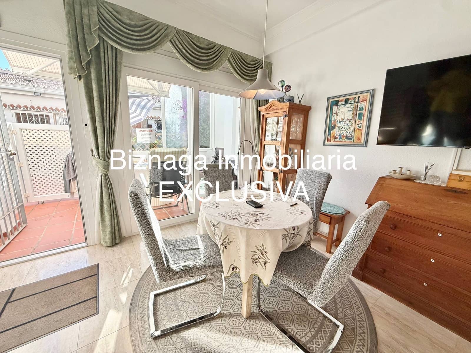 1 sypialnia Apartament na sprzedaż w Torrox-Costa z basenem - 238 000 € (Ref: 9413723)