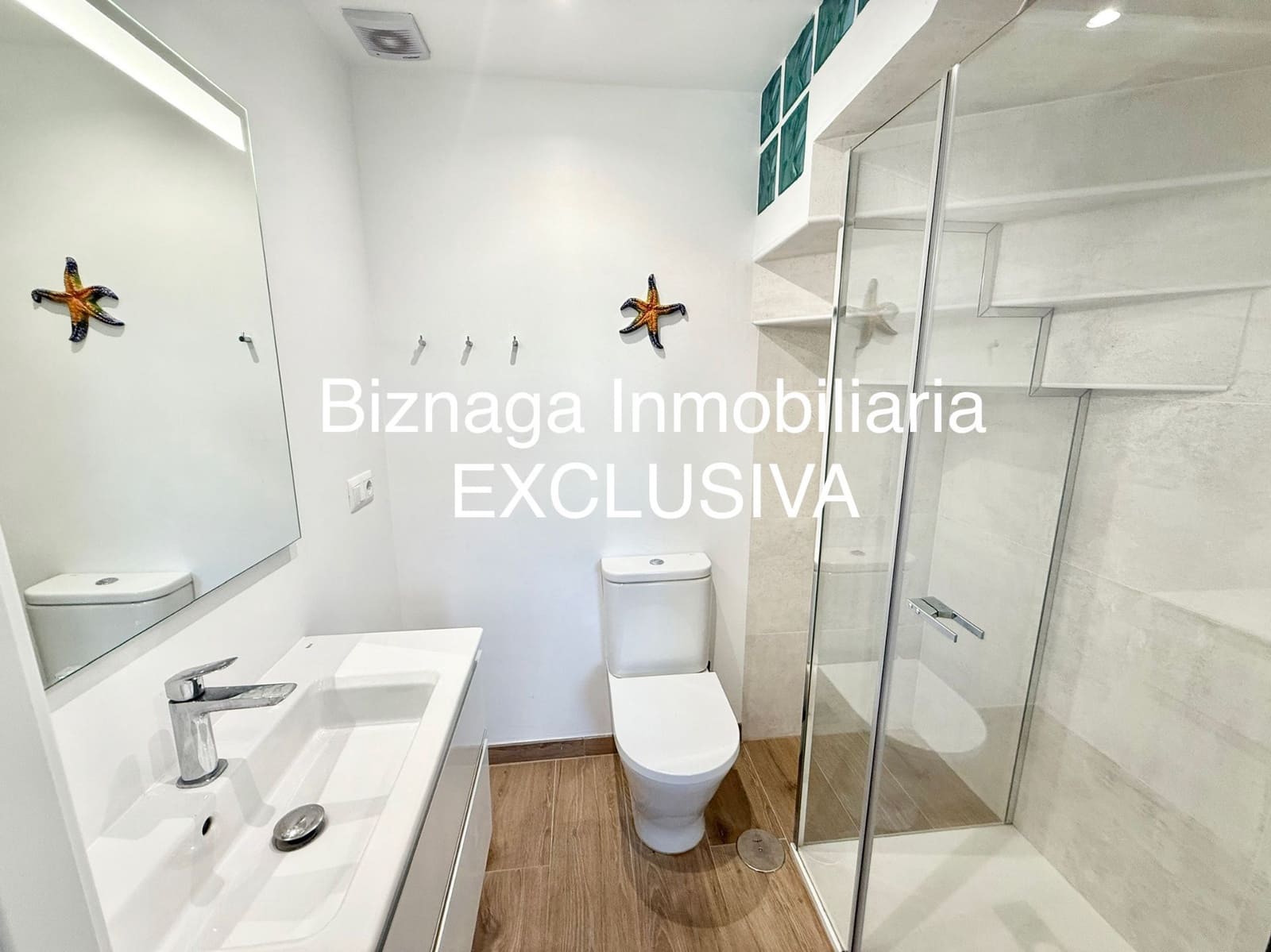 4 bedroom Villa for sale in Torrox-Costa with pool - € 468,000 (Ref: 9472254)