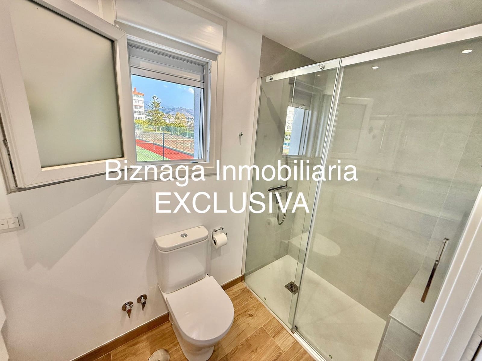 4 bedroom Villa for sale in Torrox-Costa with pool - € 468,000 (Ref: 9472254)