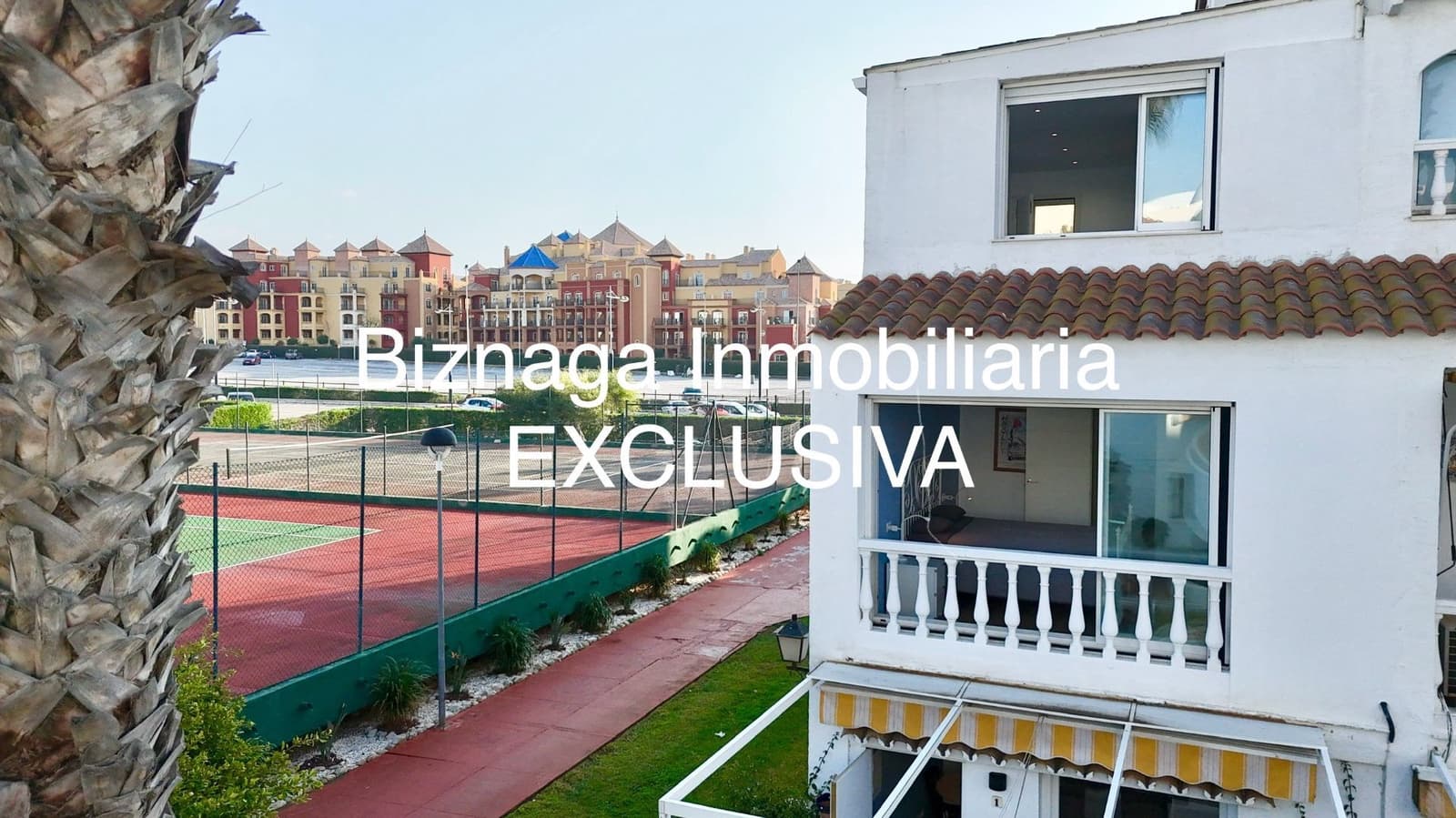 4 bedroom Villa for sale in Torrox-Costa with pool - € 468,000 (Ref: 9472254)