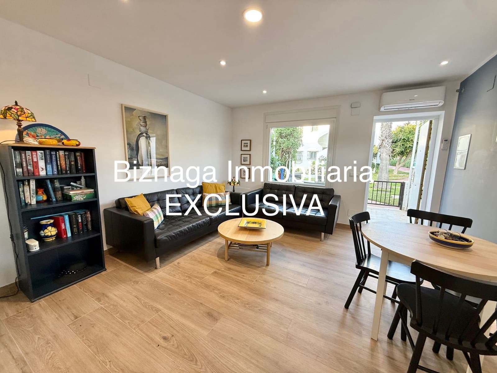 4 bedroom Villa for sale in Torrox-Costa with pool - € 468,000 (Ref: 9472254)