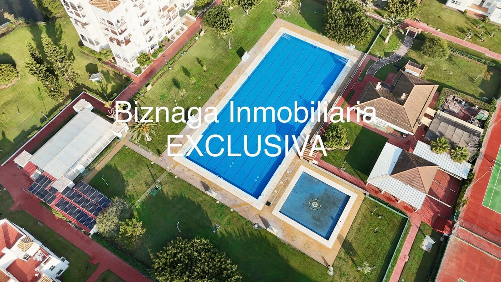 4 bedroom Villa for sale in Torrox-Costa with pool - € 468,000 (Ref: 9472254)