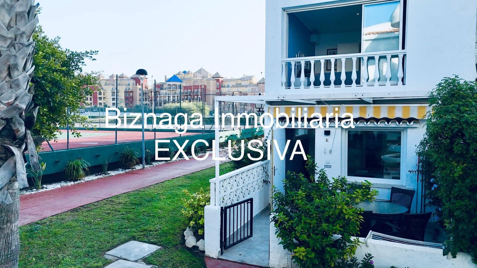 4 bedroom Villa for sale in Torrox-Costa with pool - € 468,000 (Ref: 9472254)